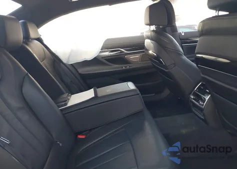 2019 BMW 740I z USA, uszkodzony, nr VIN WBA7E2C59KB217750